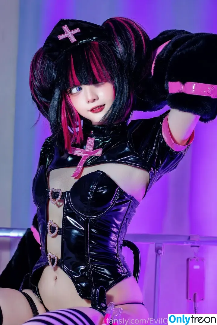 Evil Overlord Gabo nude photo #1707 (GaboVillain / eviloverlord_gabo)