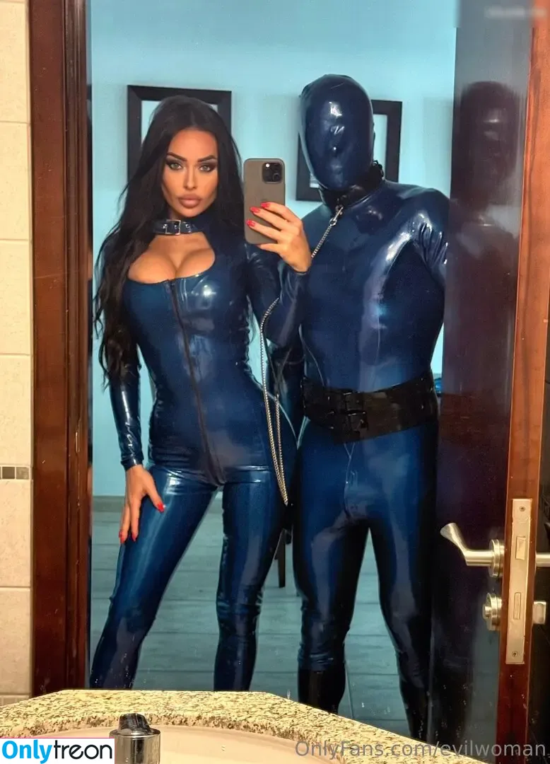 Evil Woman голая photo #0628 (Evil__Woman_ / Evilwoman / evilwomanqueen)