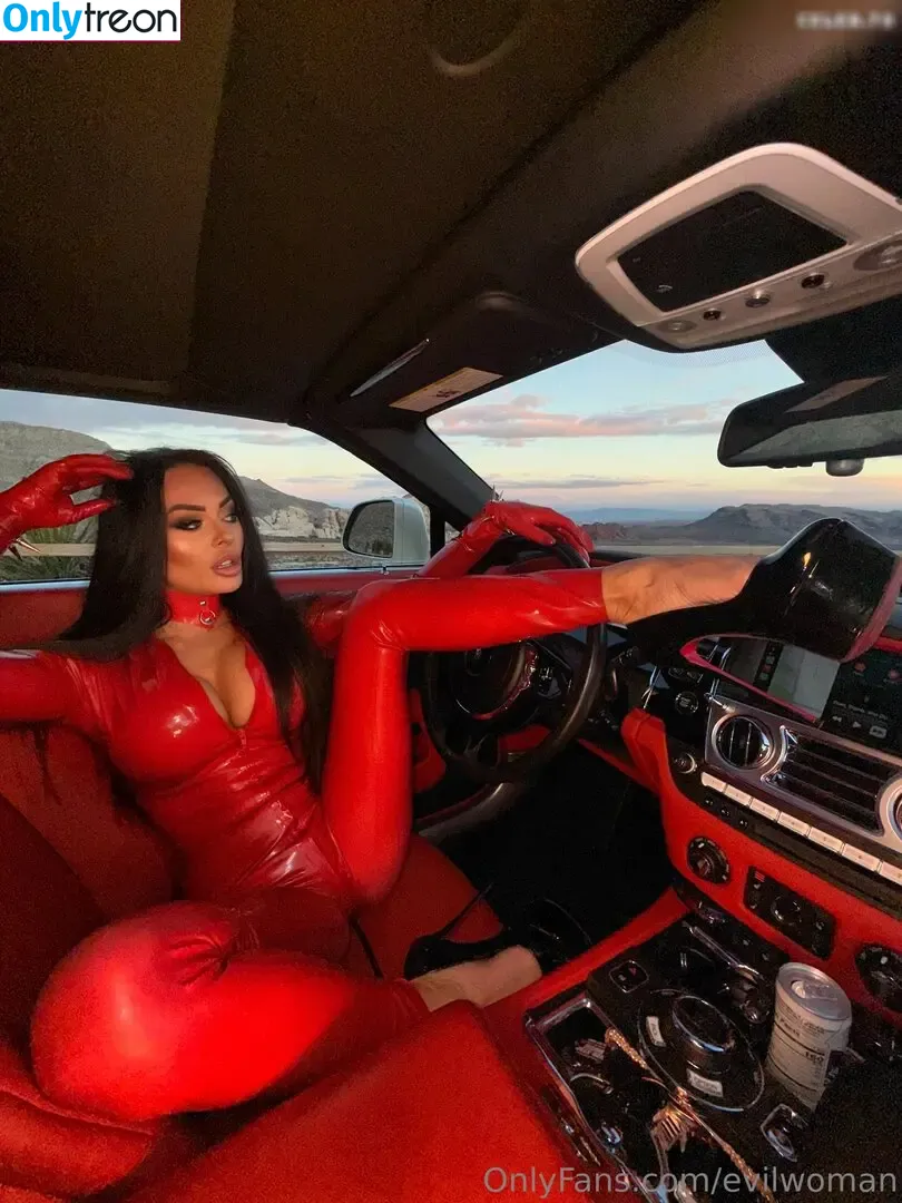 Evil Woman голая photo #0689 (Evil__Woman_ / Evilwoman / evilwomanqueen)
