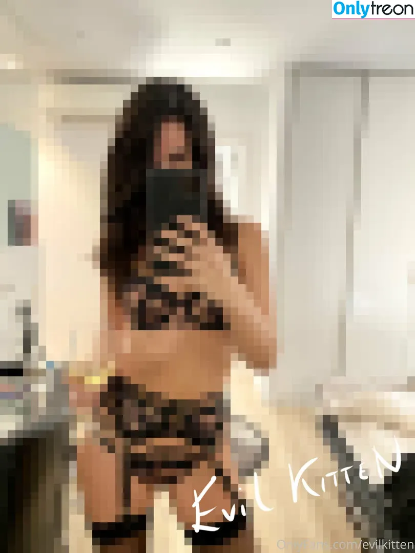 evilkitten nude photo #0020 (evilkitten)