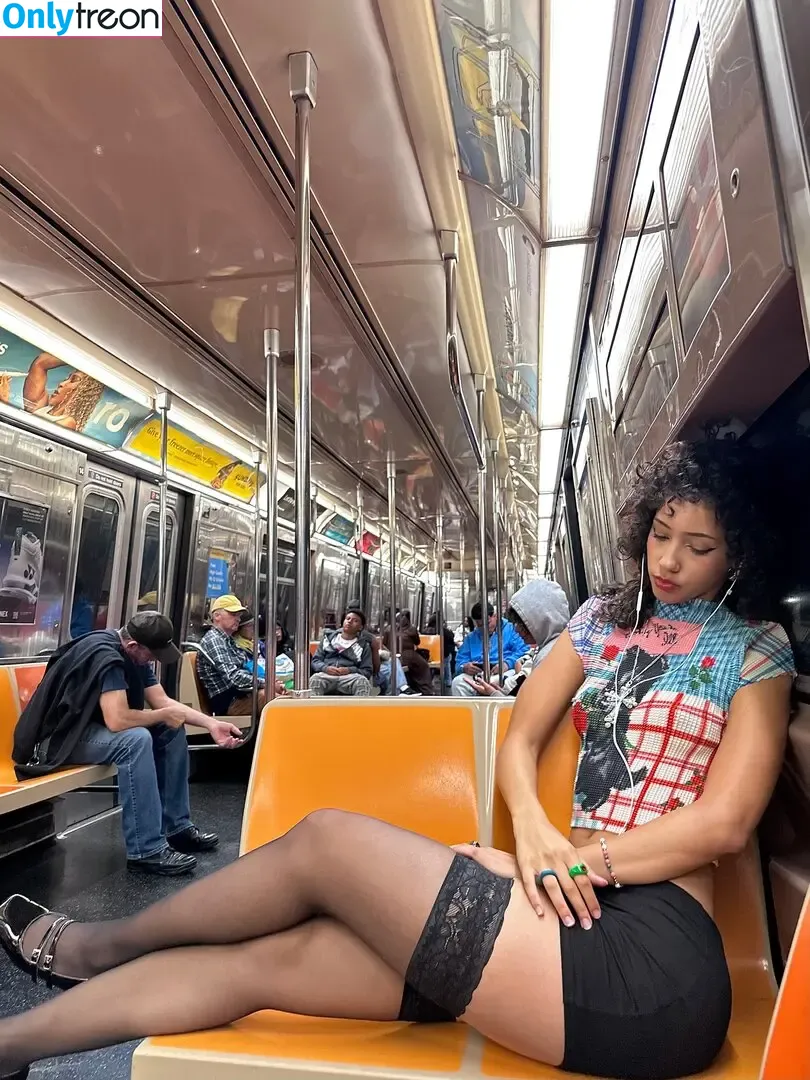 ewmxt nude photo #0109 (eliana / lalayravo / woahnatty)