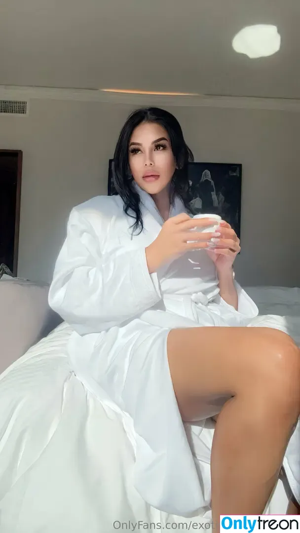 exoticfoxyanastasia nude photo #0107 (foxyanastasia)