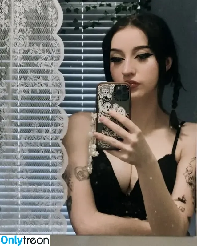 Exotiiac голая photo #0011 (exotiicsecrets)