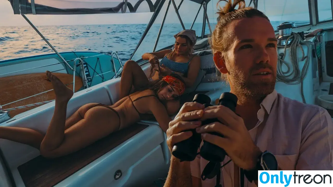 Expedition Evans nude photo #0008 (ExpeditionEvans / Sailing Couple)