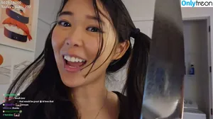 ExtraEmily / extra.emilay / extraemilyy / extremly_cute nude photo #1027