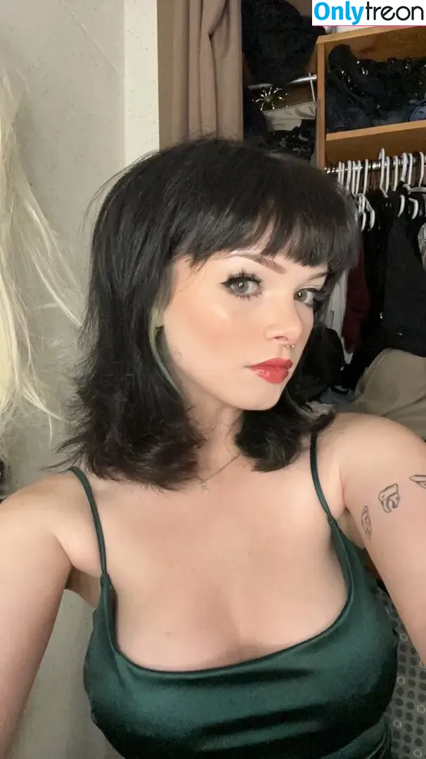Extragal голая photo #0038 (extraroxy / grace4nne)
