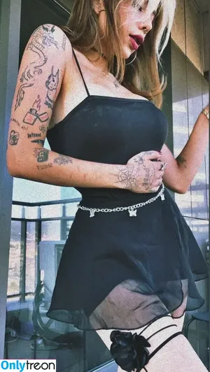 Eylul Adiguzel / eylue / eylul / eyluladiguzel nude photo #0017