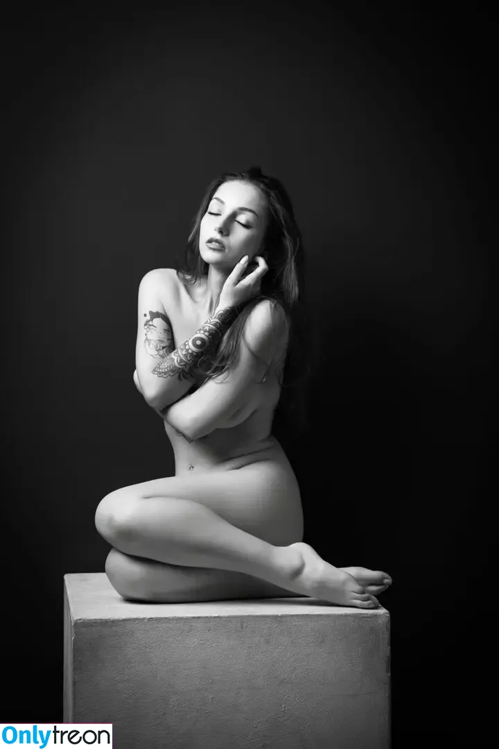 Fabiola Holystone голая photo #0042 (fabiolaholystone)