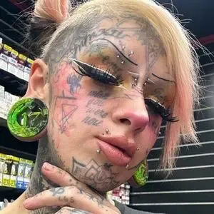 FaceTatMami / Izzy Gonzalez / fukkfacetat фото голая #0031