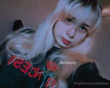 faebearx / fae.x.bear nude photo #0001