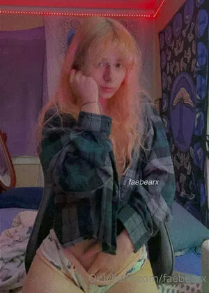 faebearx / fae.x.bear nude photo #0036