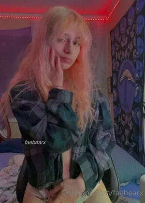 faebearx / fae.x.bear nude photo #0037