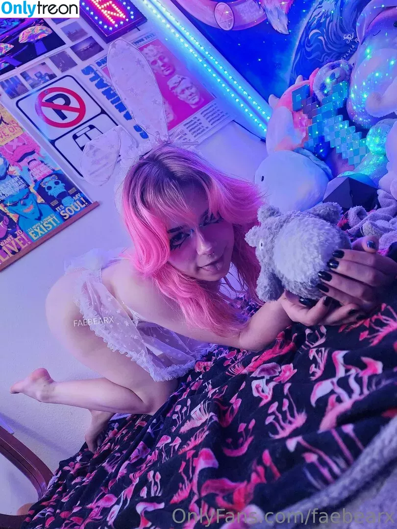 faebearx nude photo #0158 (fae.x.bear)