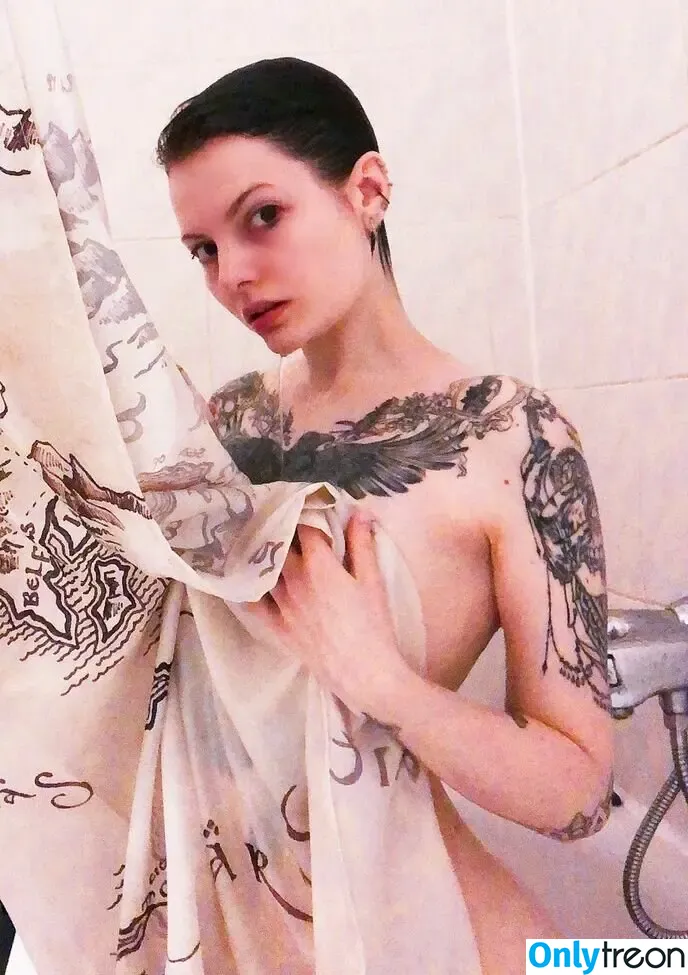 Faerie Blossom nude photo #1079 (FaerieBlossom / Nimue / faerie_blossom)