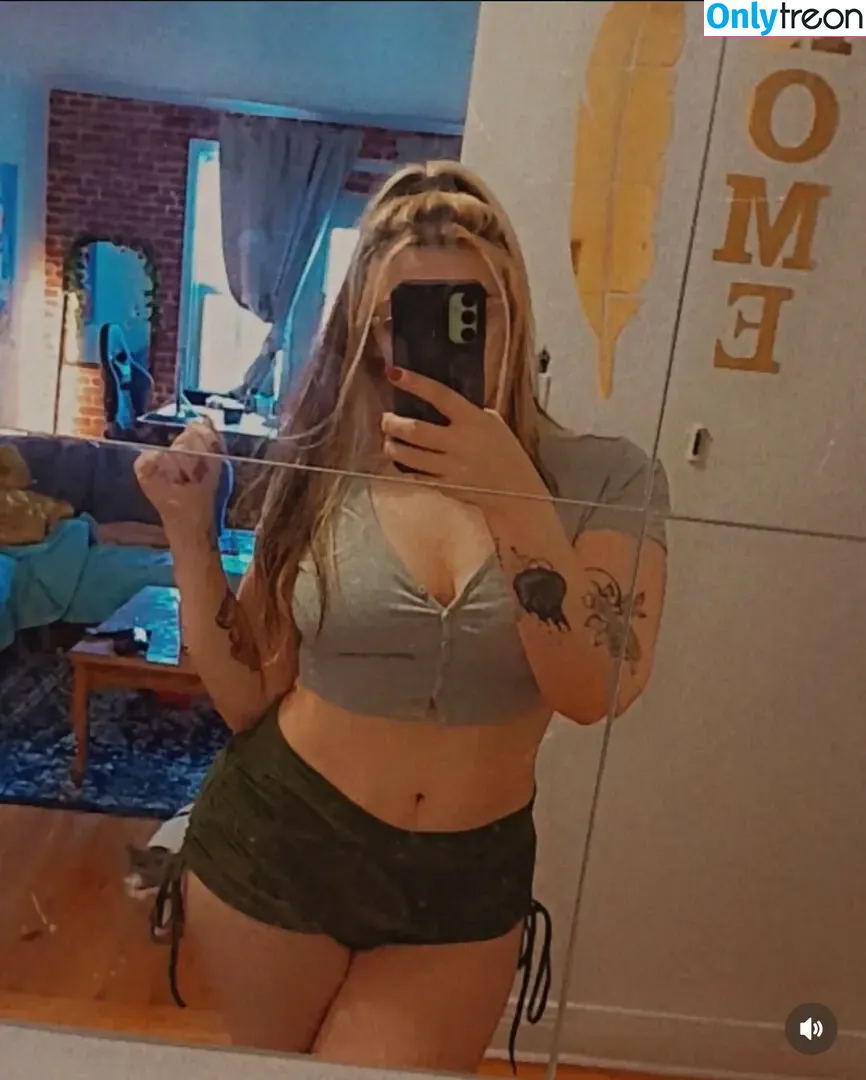 fairybuttmother голая photo #0001 ( / RayRay / Rayna Dunbar / fairybongmotherr / xmamabearrx)