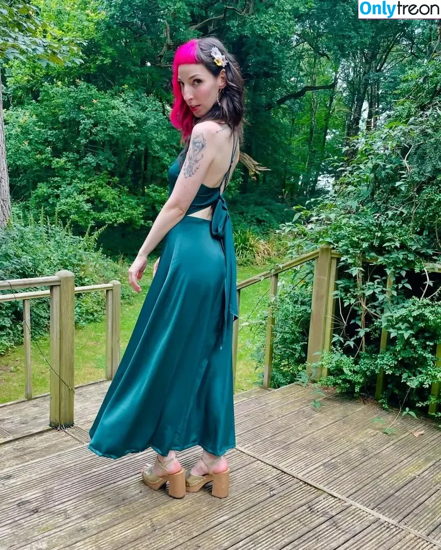 Fairydz nude photo #0047 (the.candle.fairy.dz)