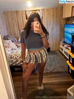 faithfulfairyxo / gurgle_gallery nude photo #0007
