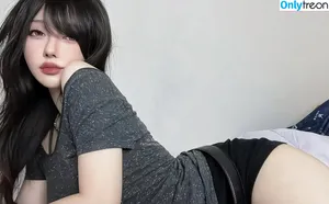 Faixvey nude photo #0042