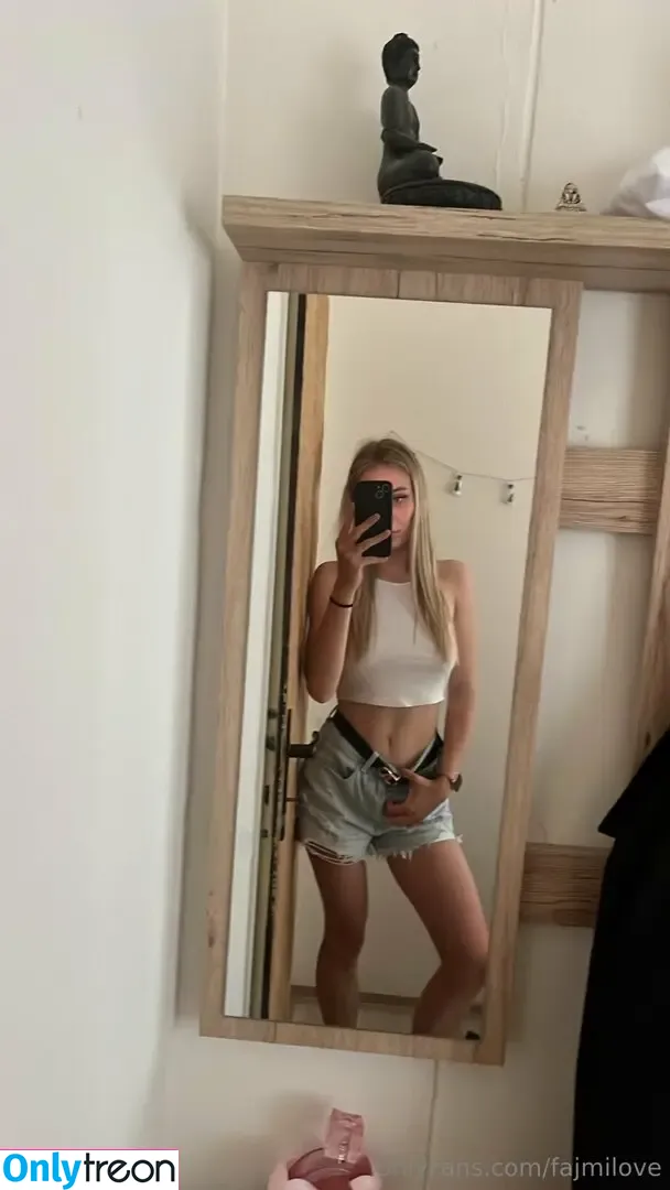 fajmilove nude photo #0002 (fajmilove)