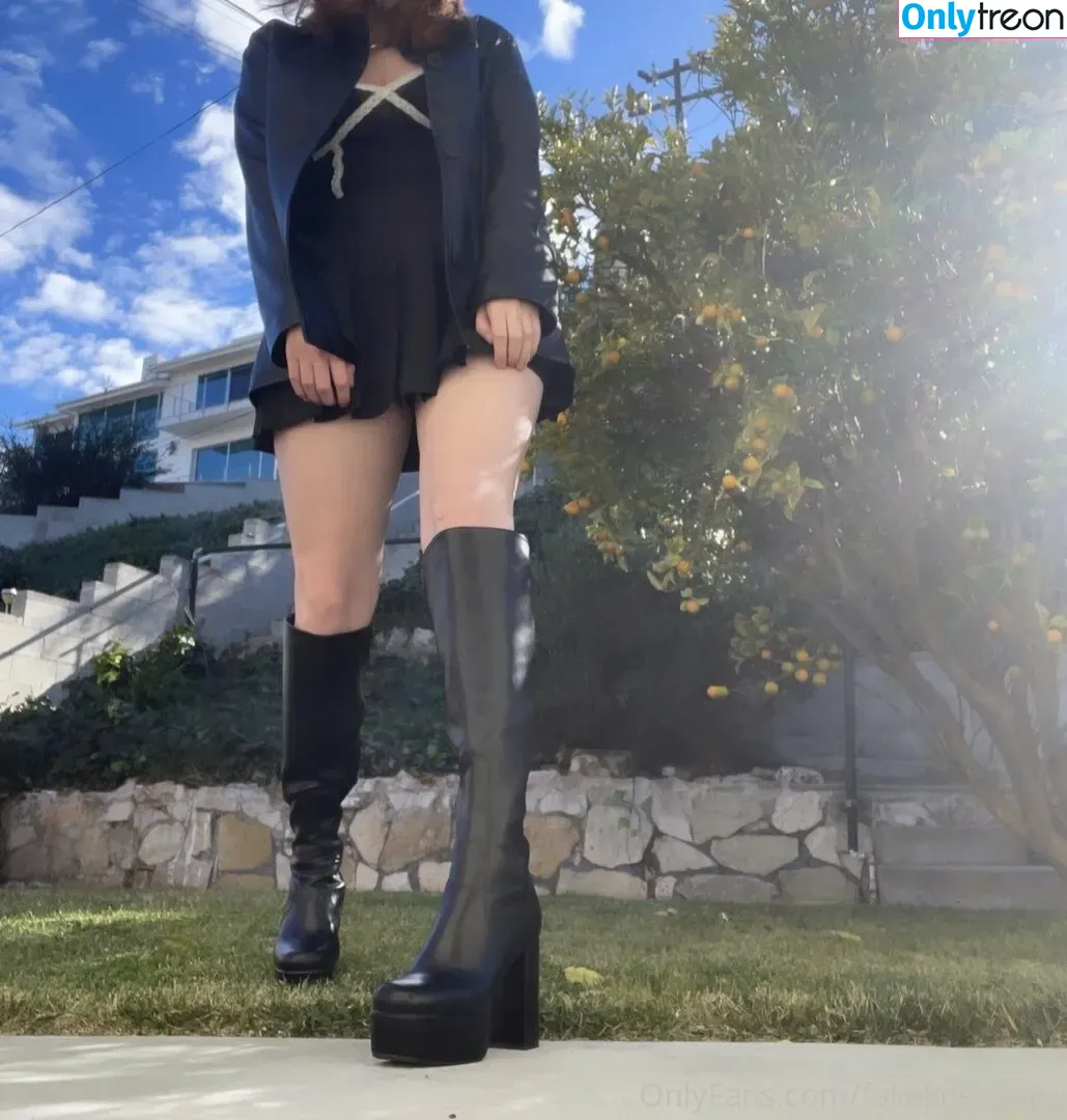 fakekneecaps голая photo #0005 (fakeknees)