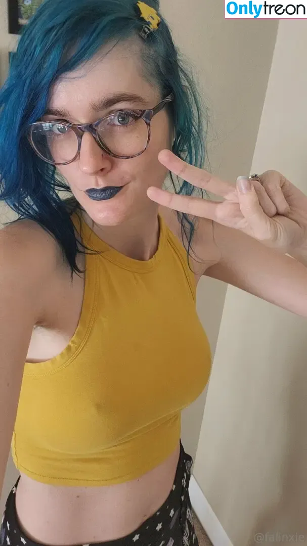 Falinxie nude photo #0003 (falinxie_)