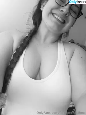 FandomReactions / fandomreactgirls nude photo #0587