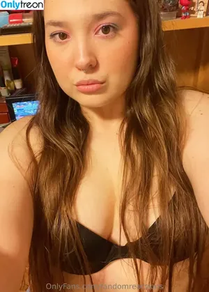 FandomReactions / fandomreactgirls nude photo #0595