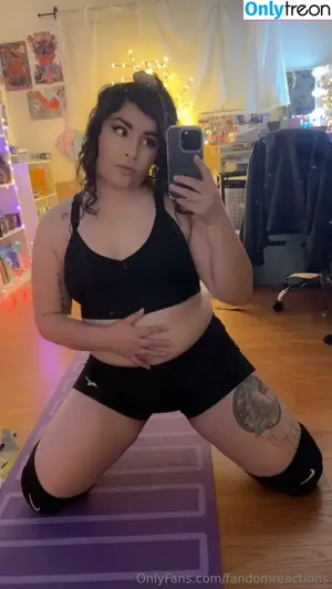 FandomReactions / fandomreactgirls nude photo #0630