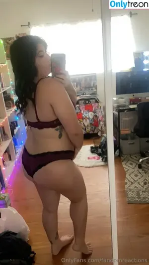 FandomReactions / fandomreactgirls nude photo #0645