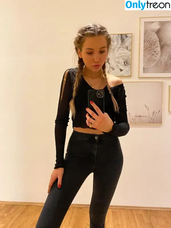fanny_maria_elter nude photo #0012 (fanny_maria_elter)