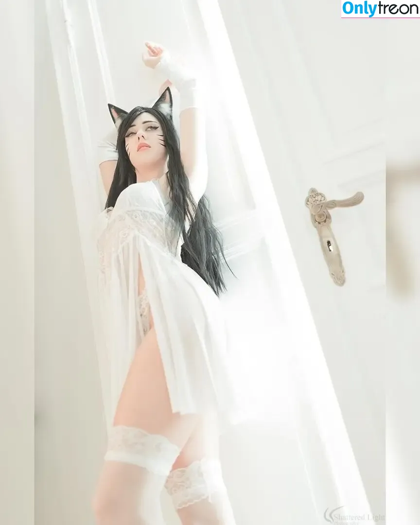 Farbenfuchs nude photo #0526 (Leslie / calisto.c)