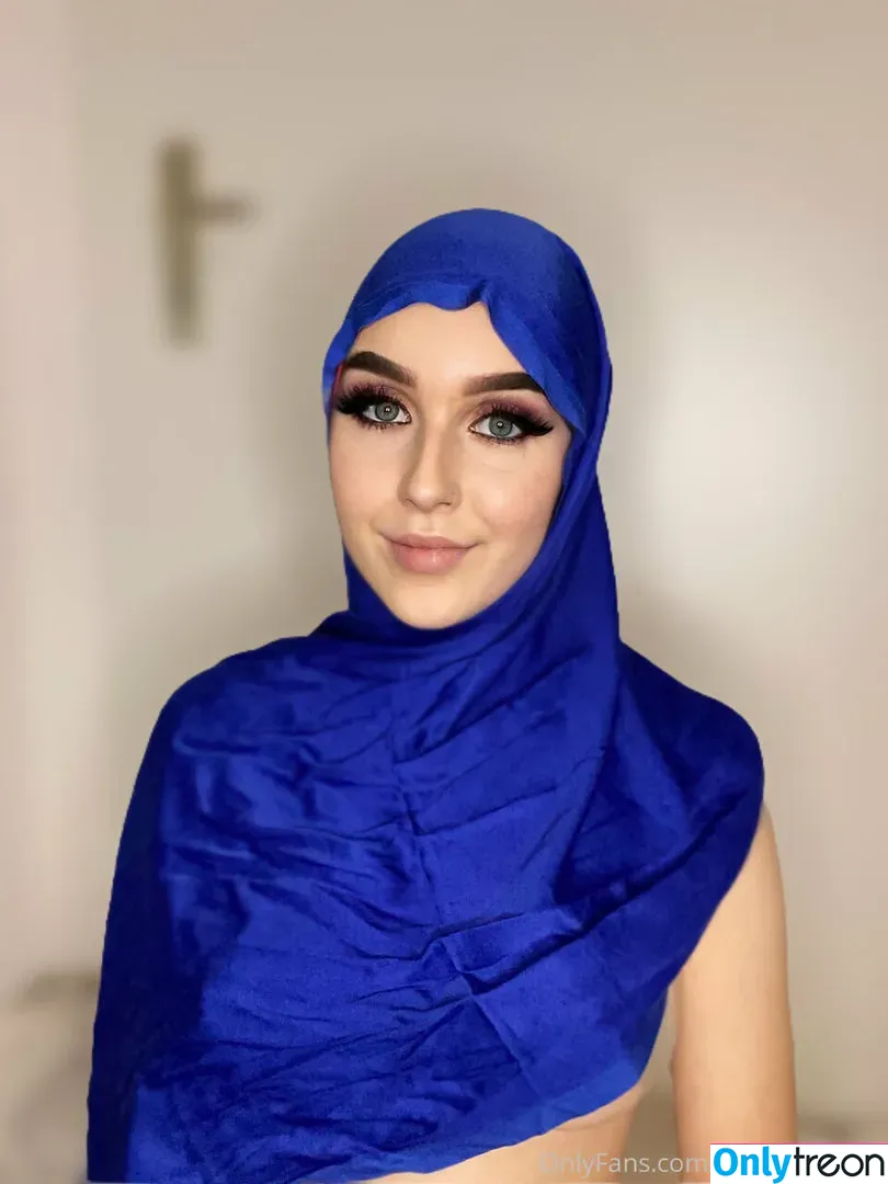 Fareeha Bakir голая photo #0005 (fareeha_bakir / hotmuslimgirlz)