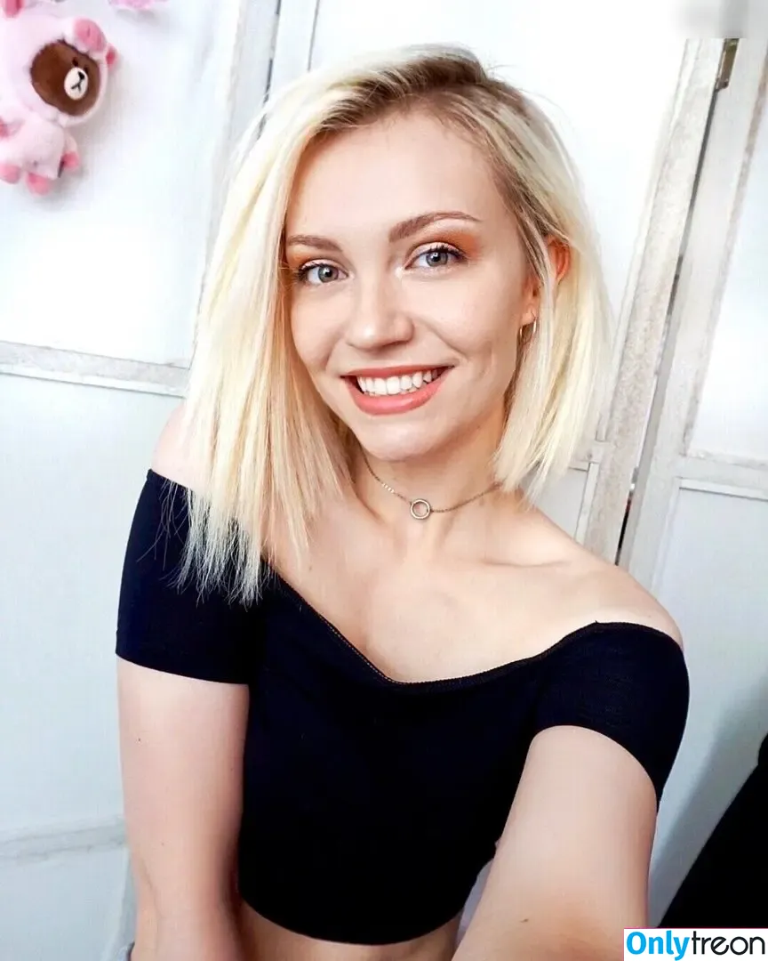 Farina Jo голая photo #0021 (farinabehm)