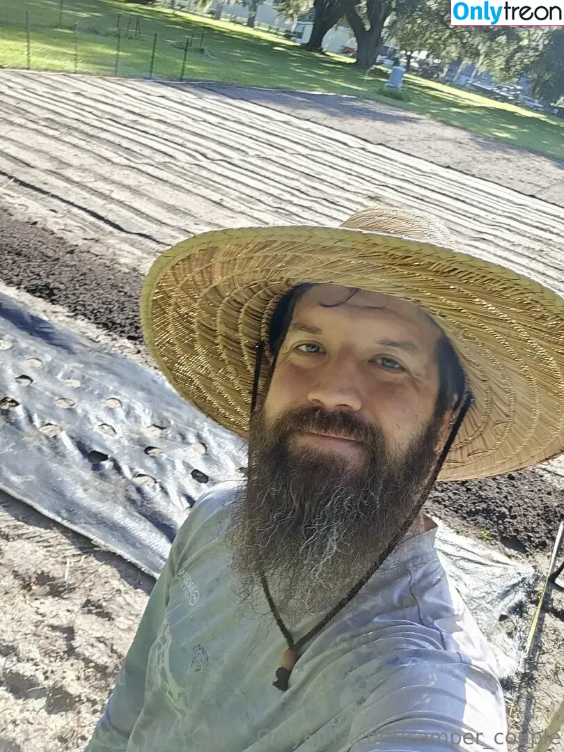 farmdaddyjay nude photo #0012 (farmdaddyofficial)