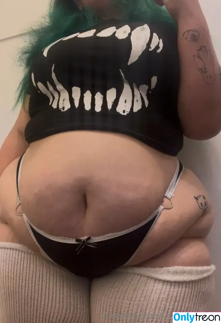 fatassgoddess nude photo #0378 (_fatassgoddess_ / kymberli)