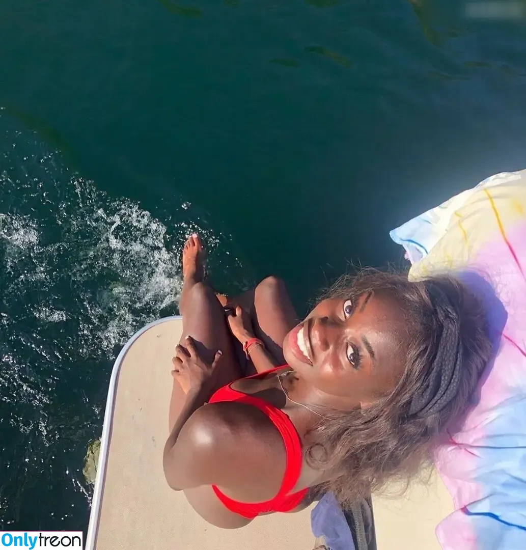 Fatima Diame nude photo #0013 (fatimadiame / fatimaflawless)