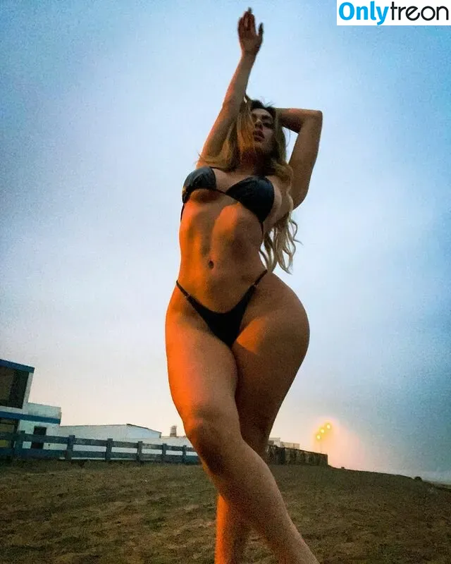 Fatima Segovia La Chuecona nude photo #0055 (fatima.segovia / fatimasegoviavip)