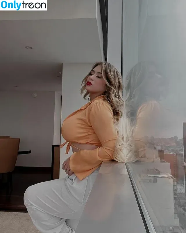 Fatima Segovia La Chuecona nude photo #0071 (fatima.segovia / fatimasegoviavip)