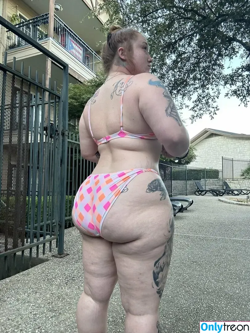 Fatty Kirkpatrick nude photo #0011 (flawlislawlis / mami__19)