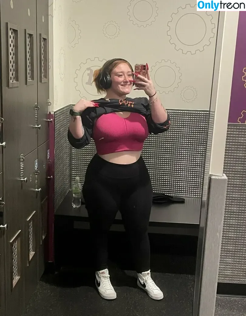 Fatty Kirkpatrick nude photo #0020 (flawlislawlis / mami__19)