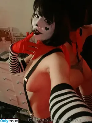 fayefayeplays / fayefayecosplay фото голая #0033