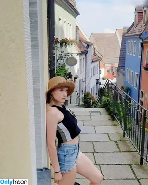  nude photo #0007