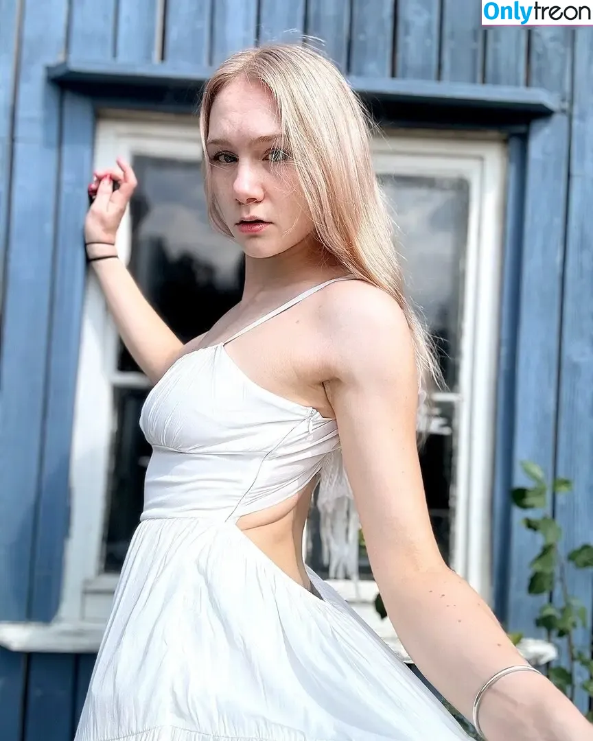 Fayletha nude photo #0032 (Fayletha)