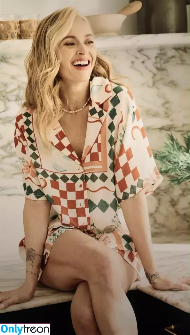 Fearne Cotton голая photo #0058 (fearnecotton)