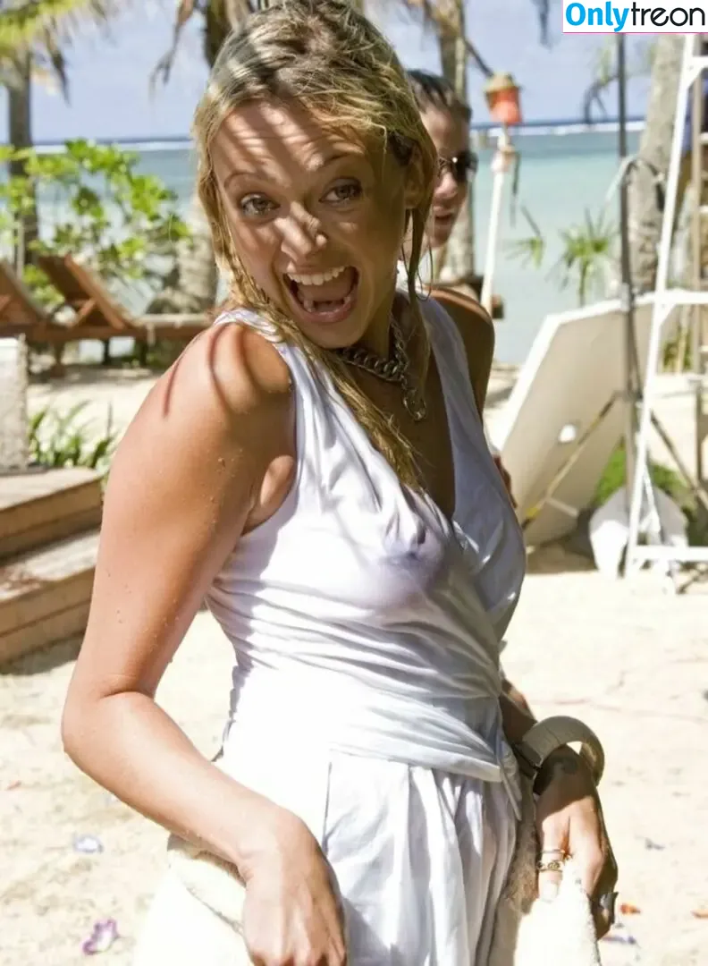 Fearne Cotton nude photo #0131 (fearnecotton)