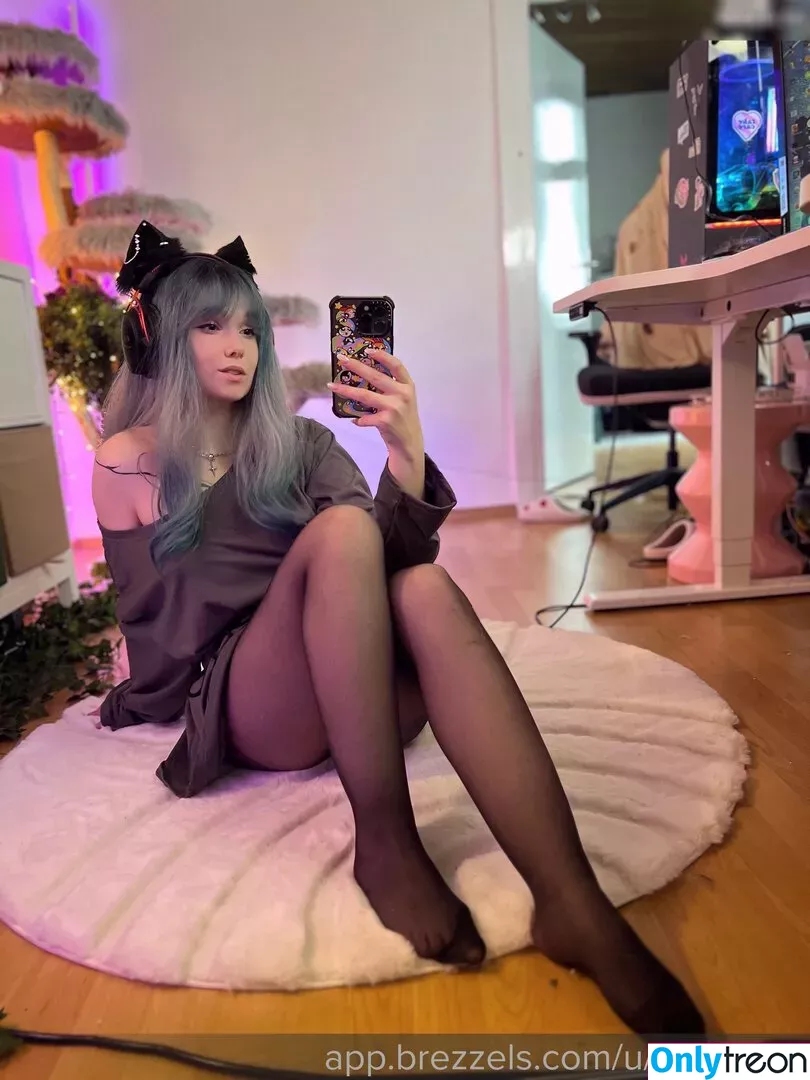 Feedeline nude photo #0412 (Feli / feedeline_ / itsonly_feli)