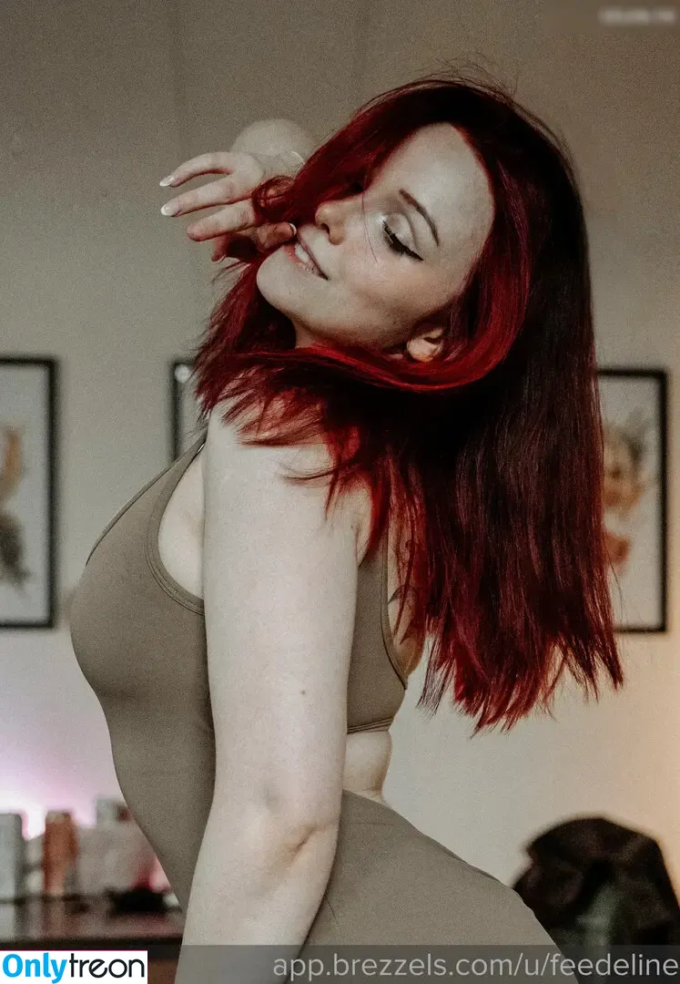 Feedeline голая photo #0714 (Feli / feedeline_ / itsonly_feli)