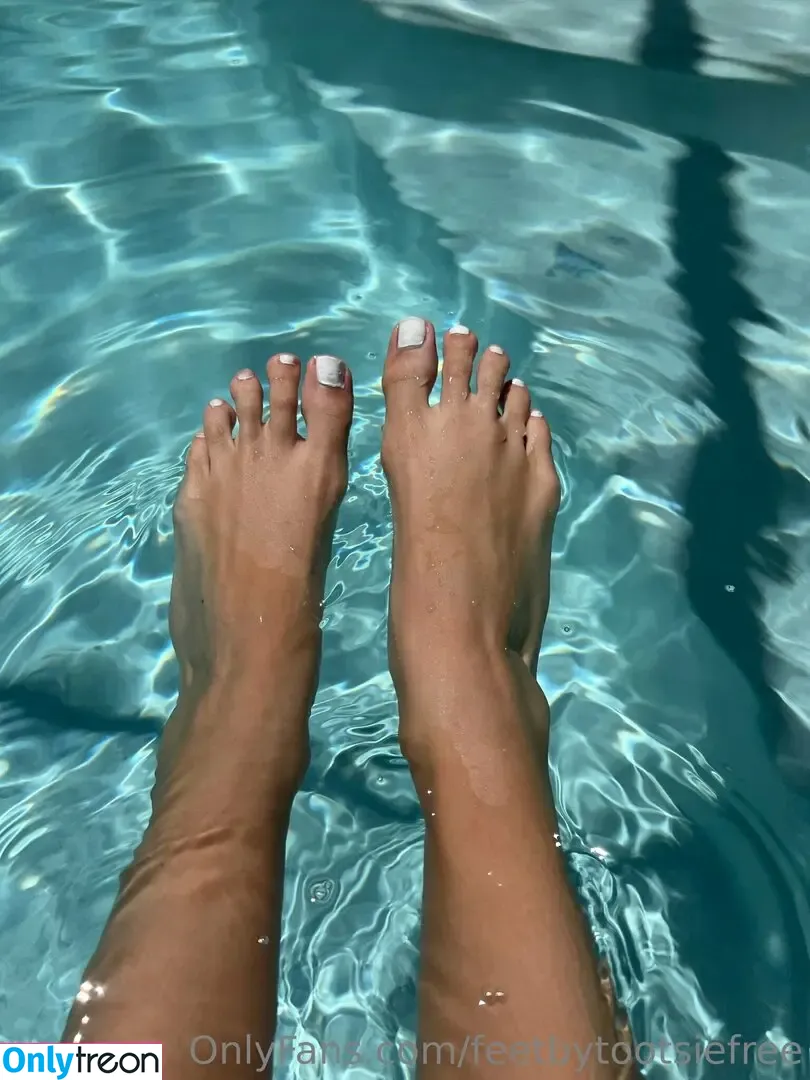 feetbytootsiefree голая photo #0034 (feetbytootsiefree)