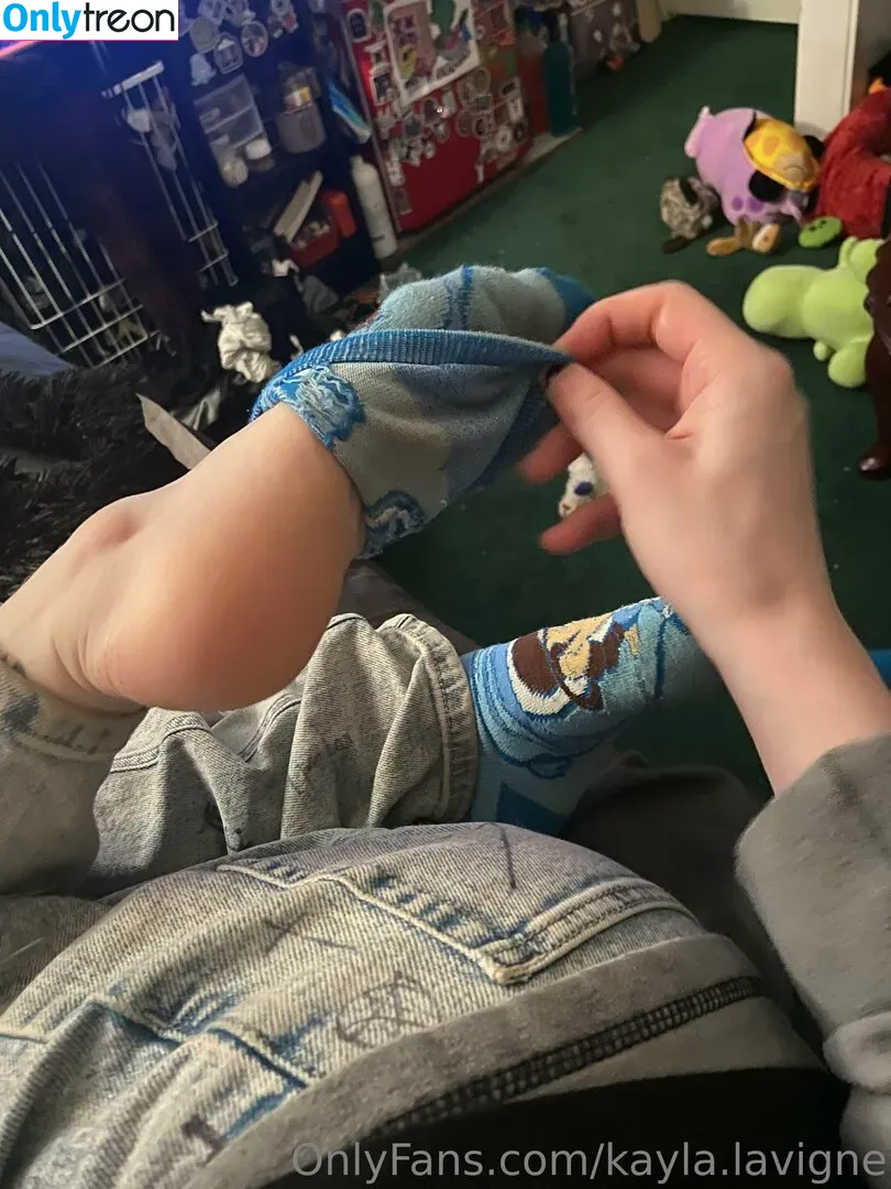 feetiecutieee nude photo #0003 (feetiecutie__)