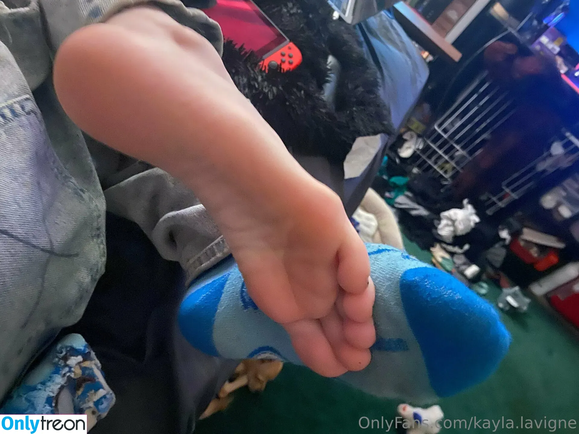 feetiecutieee голая photo #0006 (feetiecutie__)